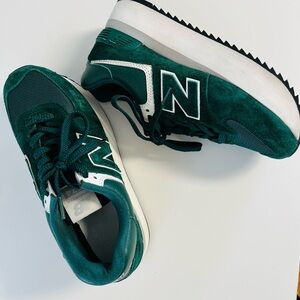 New Balance 574 Platform • Sz 8